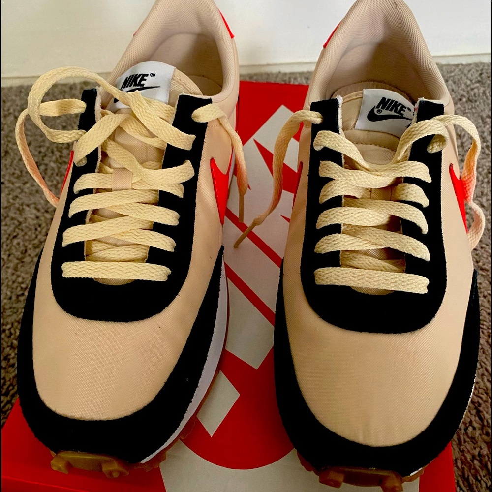 Brand New Never Worn Women’s Nike